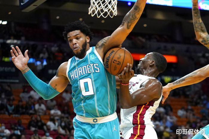 风云突变!夏洛特黄蜂赛后远射贴柱,CBA季后赛版图或变,引发热议,赛程密集仍需轮换的简单介绍 风云突变!夏洛特黄蜂赛后远射贴柱,CBA季后赛版图或变,引发热议,赛程密集仍需轮换的简单介绍